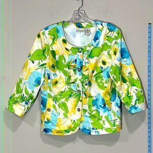 Kim Rogers 3/4 Sleeve Floral Button Up Jacket. Size Medium.